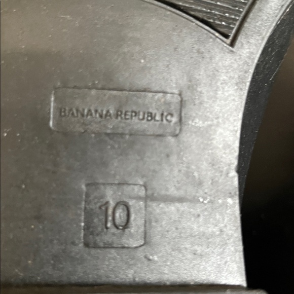 Banana Republic Classic Black Ankle Boots - Picture 5 of 5